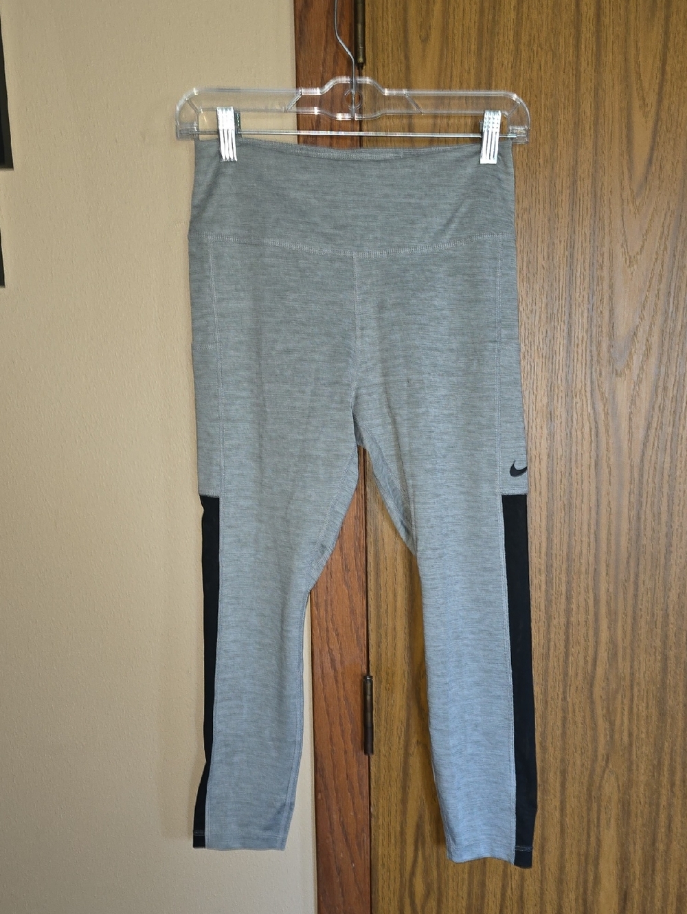 Nike Gray and Black Women's Athletic Leggings